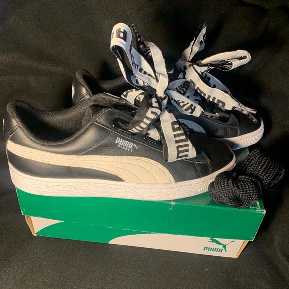 Black & White Basket Heart Pumas - Picture 1 of 5